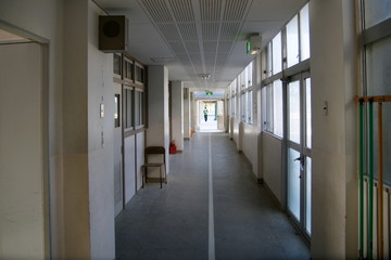 中学校　廊下
