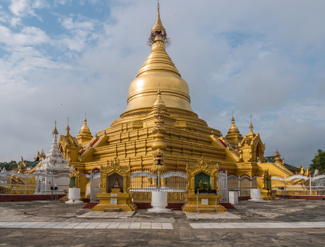 The Kuthodaw Pagoda, Mandalay, Myamar