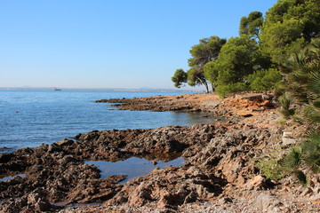 Wilder Strand am Meer auf Mallorca