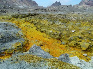 Obraz premium on activ volcano white island offshore geotermal area, New Zealand