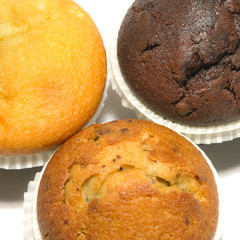 Muffins su Sfondo Bianco