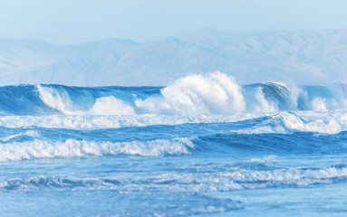 waves az the atlantic ocean