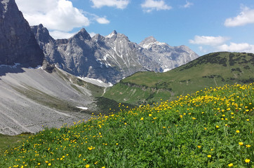 Blick vom Hohljoch auf die Laliderer W&auml;nde im Karwendelgebirge