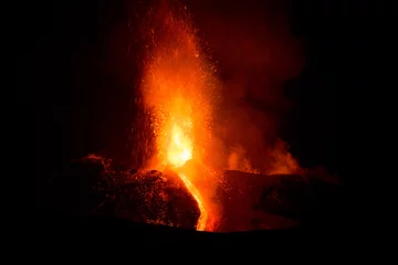 Tuinposter Uitbarsting van vulkaan Etna op Sicilië © Wead