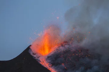 Stoff pro Meter Ausbruch des Vulkans Ätna in Sizilien, Italien © Wead