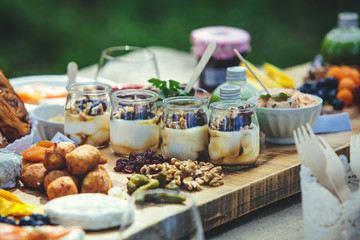 Panna-cotta aux dattes et aux noix