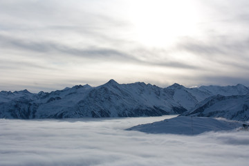 Fototapeta na wymiar Alpines Ski Panorama