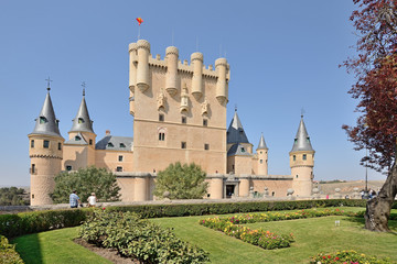 Fototapeta na wymiar Alcázar fortress in Segovia, Spain