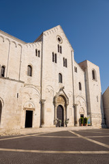 Fototapeta na wymiar Facade of Basilica of Saint Nicholas in Bari