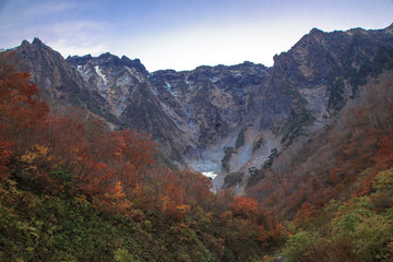 紅葉の谷川岳一ノ倉沢