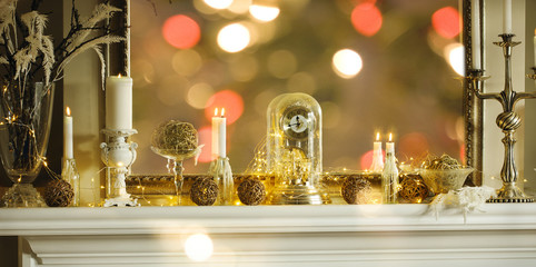 Mantelpiece with Christmas decor