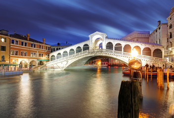 Fototapeta na wymiar The Rialto Bridge at Night, Venice. Italy