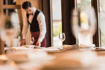 Obraz na płótnie Canvas waiter serving tables