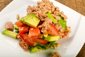 Tuna and avocado salad