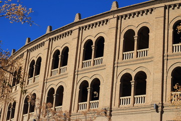 Fototapeta na wymiar Plaza de Toros de Granada de estilo neomudejar una de las mas grandes de España