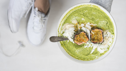 Green Fitness Smoothie Bowl