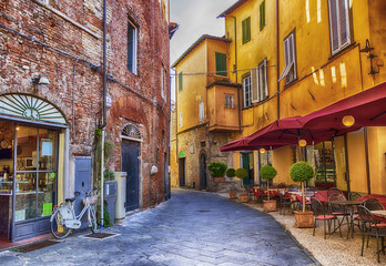 square in old town Lucca, Italy - obrazy, fototapety, plakaty
