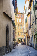 Fototapeta na wymiar street in old town Lucca, Italy