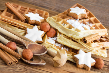 Waffeln und Zimtsterne