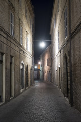 Fototapeta na wymiar Fermo (Marches, Italy) by night