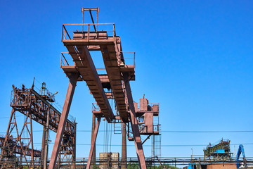 Fototapeta na wymiar Rail crane at the factory