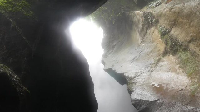 Cascata sotterranea gola di Varone