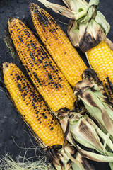 Roasted corn on the grill © Deyan Georgiev