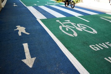 Fototapeta premium Footpath and bike path in Brisbane, Queensland Australia 