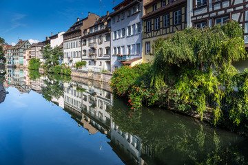 Fototapeta na wymiar The Ill river in Petite France area in strasbourg