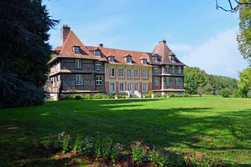 Fototapeta na wymiar Chateau du Breuil Calvados