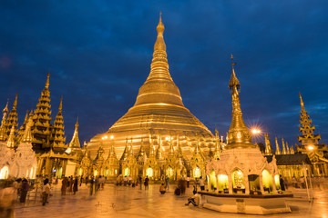 Shwedagon Pagode, Myanmar - obrazy, fototapety, plakaty