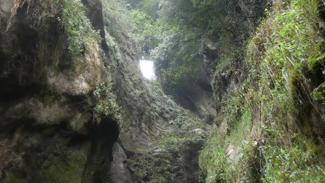 Orrido cascata di Varone gola e canyon