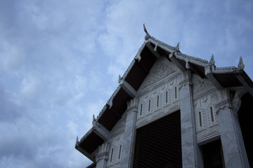 BANGKOK, THAILAND The iconic Temple of Dawn and dark blue sky