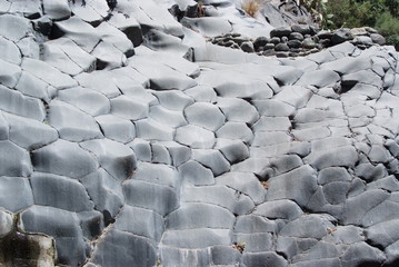 Obraz premium rock in alcantara river sicily