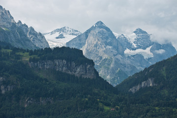 Fototapeta na wymiar Alpy szwajcarskie