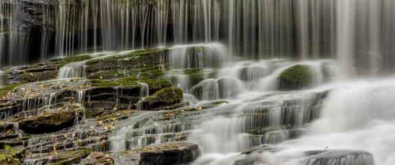 Foto auf Acrylglas Großformatiges Panorama des Wasserfalls © Wollwerth Imagery