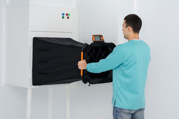 adjustment of ventilation systems in clean rooms