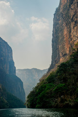 Fototapeta na wymiar Landscape in Canyon Sumidero Tuxtla Gutierrez