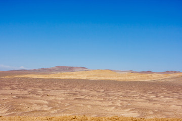 Naklejka premium Sand dunes in the Paracas Peninsula Reserve, Peru