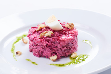 beetroot salad with egg
