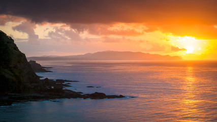 Naklejka premium Pacific ocean Sunrise new zealand