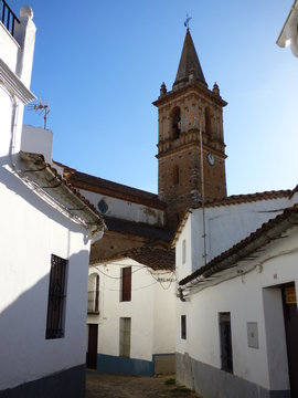 Alájar es un municipio español de la provincia de Huelva, Andalucía. Da nombre al puerto de montaña más alto de la provincia de Huelva, con 837 metros de altitud,
