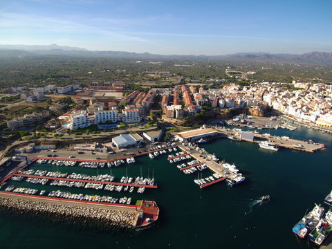 Puerto de Ametlla de Mar, poblacion costera en Tarrragona (Catalunya, España)