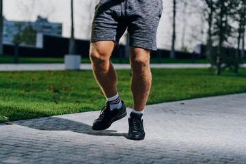 Obraz premium athlete, legs, sneakers, sportswear, street