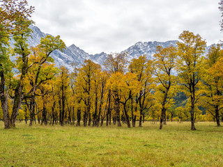 &Ouml;sterreich - Tirol - Herbst im gro&szlig;en Ahornboden