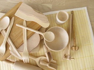 Plastikfreie Küchenutensilien aus Holz
