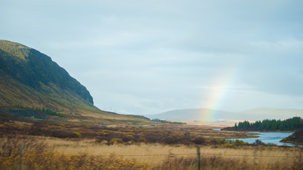 Arc en ciel en Islande