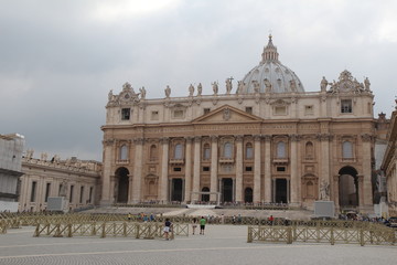Fototapeta na wymiar St. Peter's Basilica - Vatican - Rome