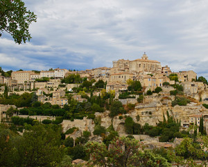 Fototapeta na wymiar Gordes - Hübsche Stadt in der Provence
