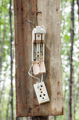 cutout damaged installed in hazardous conditions.